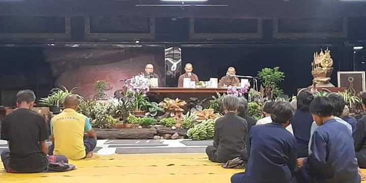 สมณะเดินดิน